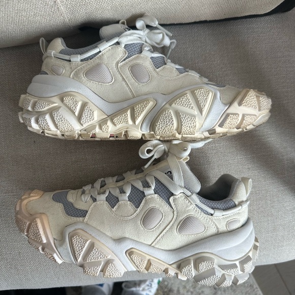 Acne Studios Bolzter Tumbled Sneakers - Picture 4 of 6